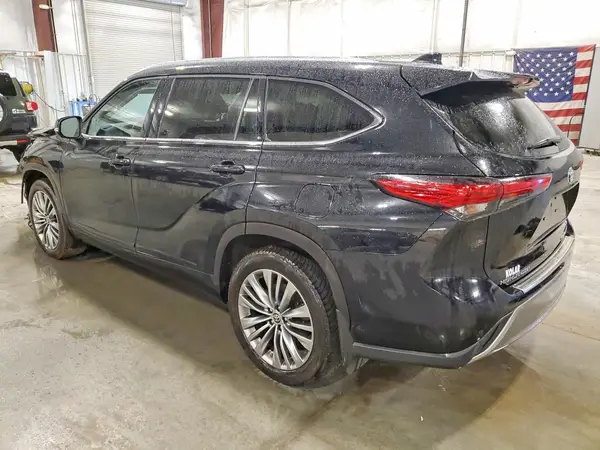 5TDFZRBH0LS027238 2020 TOYOTA HIGHLANDER - Image 2