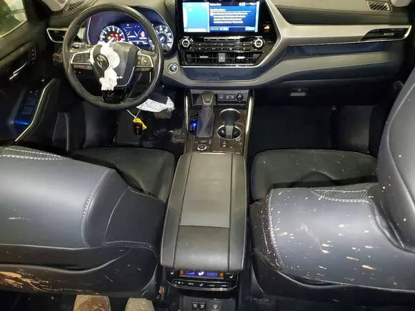 5TDFZRBH0LS027238 2020 TOYOTA HIGHLANDER - Image 8