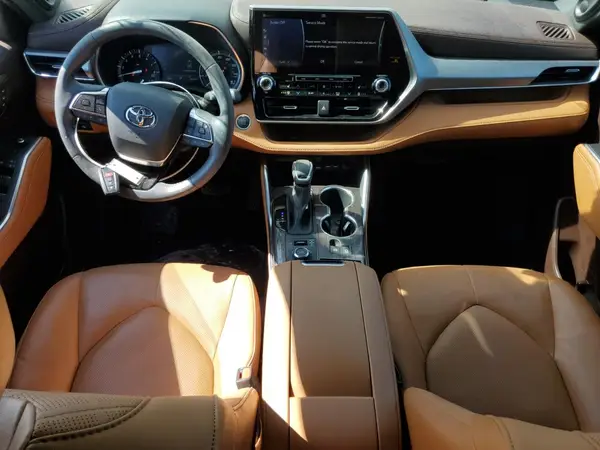 5TDFZRBH0LS053869 2020 TOYOTA HIGHLANDER - Image 8