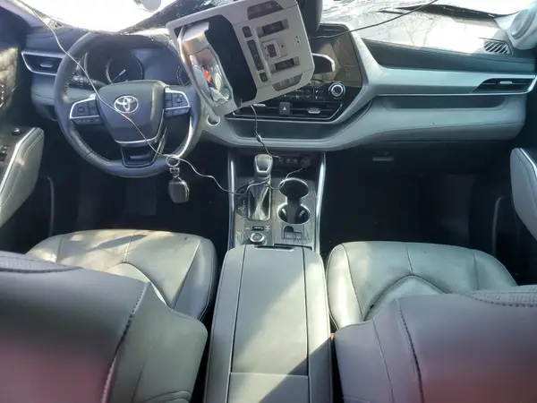 5TDFZRBH0MS072987 2021 TOYOTA HIGHLANDER - Image 8