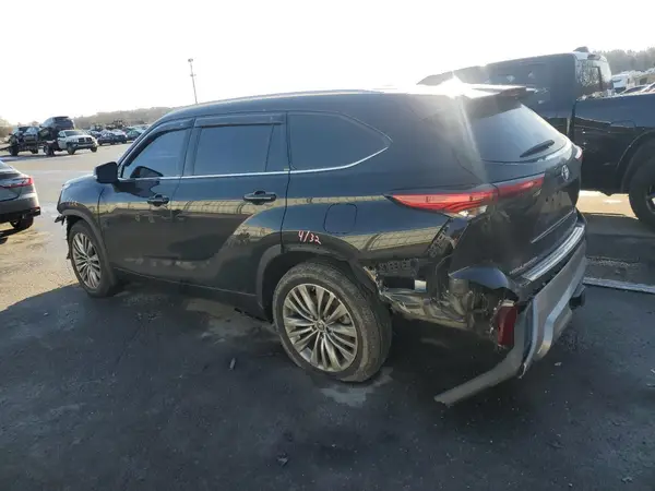 5TDFZRBH0MS090017 2021 TOYOTA HIGHLANDER - Image 2