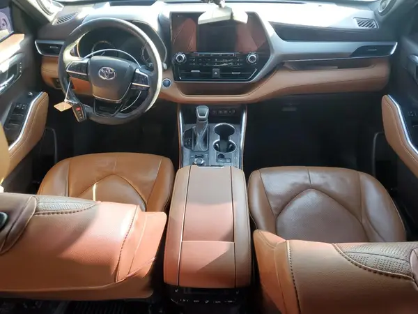 5TDFZRBH0MS090017 2021 TOYOTA HIGHLANDER - Image 8