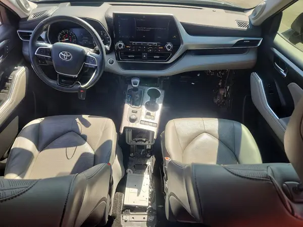 5TDFZRBH0MS147753 2021 TOYOTA HIGHLANDER - Image 8