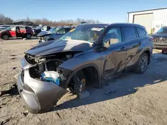 5TDFZRBH0NS161461 2022 TOYOTA HIGHLANDER