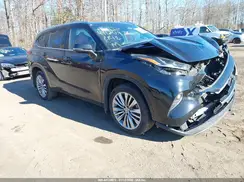 5TDFZRBH0NS189051 2022 TOYOTA HIGHLANDER