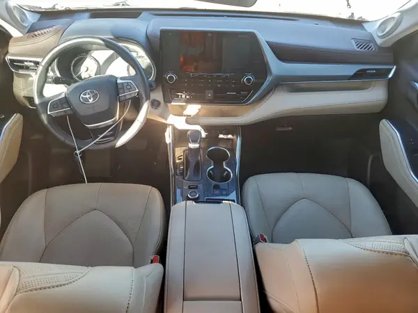 5TDFZRBH0NS222453 2022 TOYOTA HIGHLANDER - Image 8