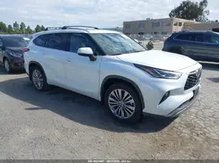 5TDFZRBH0NS236045 2022 TOYOTA HIGHLANDER