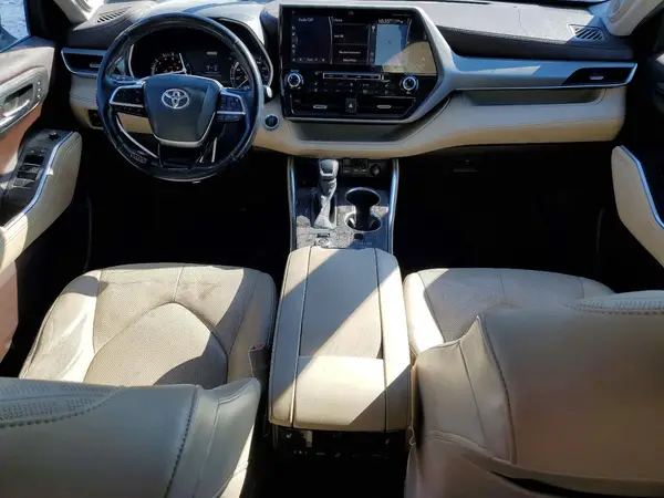 5TDFZRBH1LS006723 2020 TOYOTA HIGHLANDER - Image 8