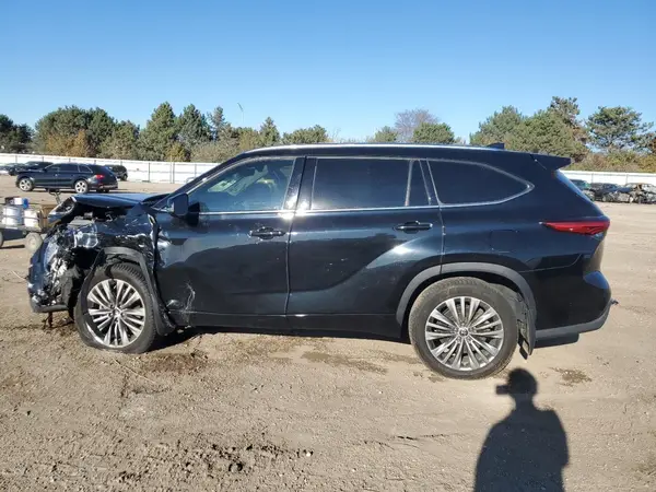 5TDFZRBH1LS006995 2020 TOYOTA HIGHLANDER - Image 2