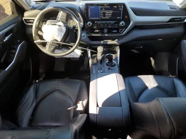 5TDFZRBH1LS006995 2020 TOYOTA HIGHLANDER - Image 8