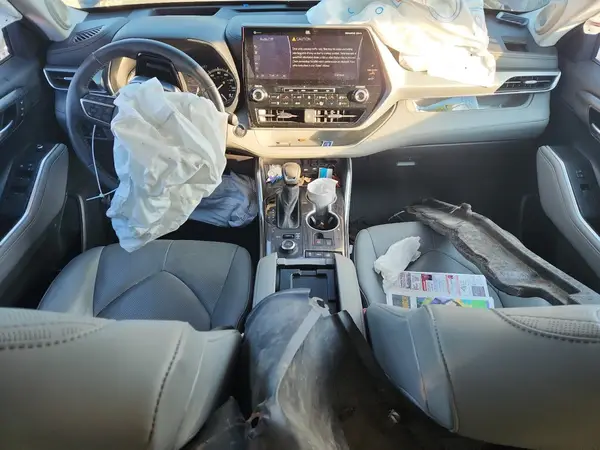 5TDFZRBH1MS103695 2021 TOYOTA HIGHLANDER - Image 8