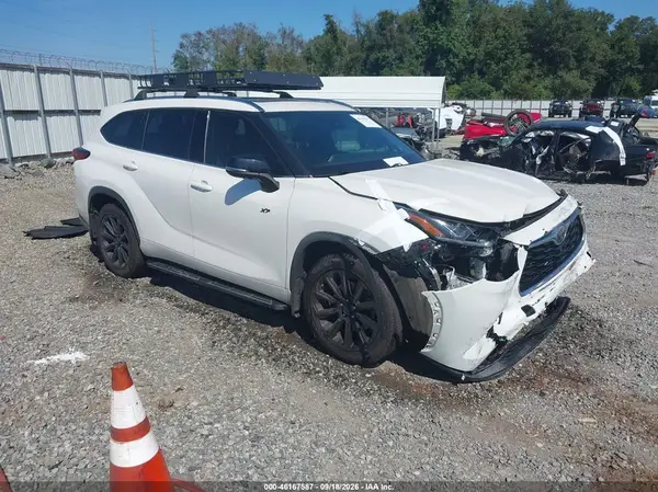 5TDFZRBH1MS128807 2021 TOYOTA HIGHLANDER - Image 1