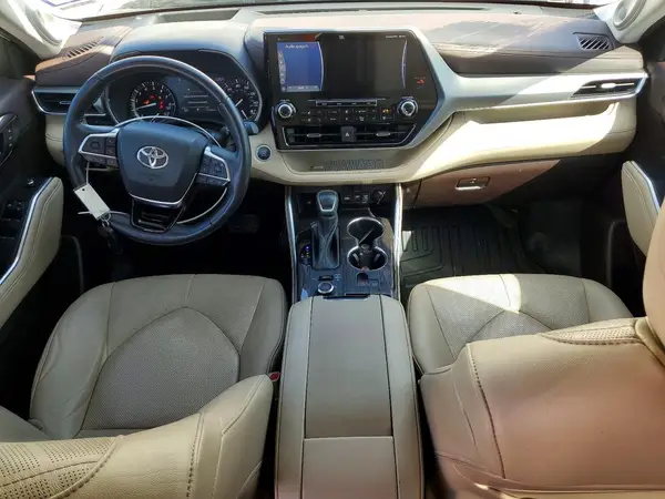 5TDFZRBH1MS134820 2021 TOYOTA HIGHLANDER - Image 8
