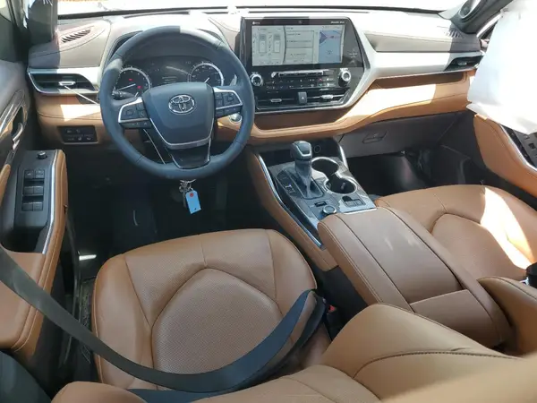 5TDFZRBH1NS179659 2022 TOYOTA HIGHLANDER - Image 8