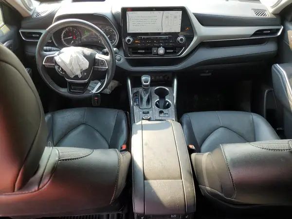 5TDFZRBH1NS211509 2022 TOYOTA HIGHLANDER - Image 8