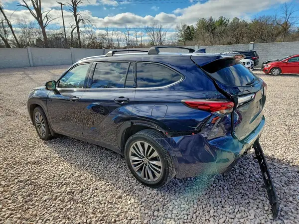 5TDFZRBH2LS018959 2020 TOYOTA HIGHLANDER - Image 2