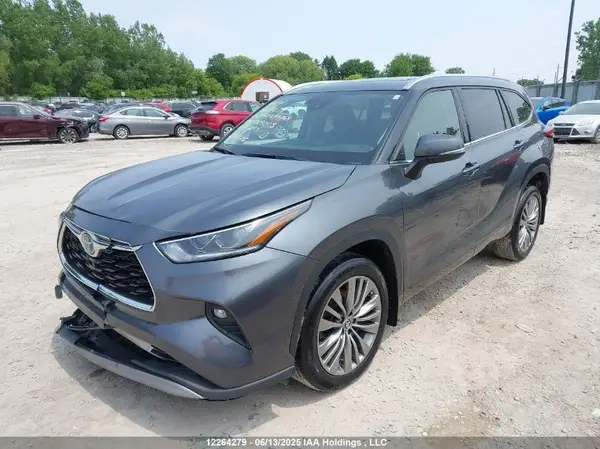 5TDFZRBH2LS029055 2020 TOYOTA HIGHLANDER - Image 2