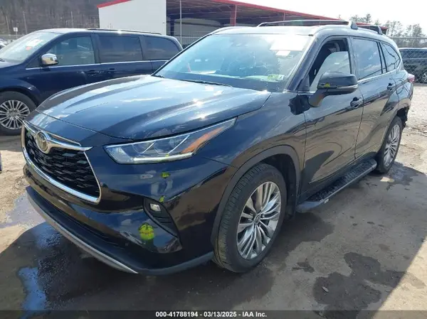5TDFZRBH2LS034921 2020 TOYOTA HIGHLANDER - Image 2