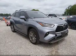 5TDFZRBH2MS073901 2021 TOYOTA HIGHLANDER