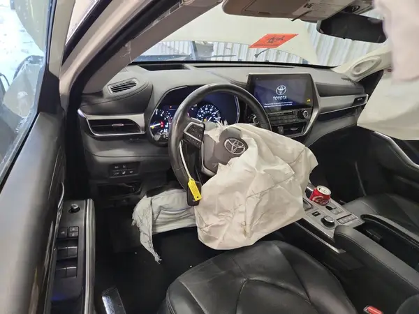 5TDFZRBH2MS095073 2021 TOYOTA HIGHLANDER - Image 8