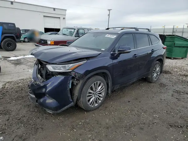 5TDFZRBH2MS115676 2021 TOYOTA HIGHLANDER - Image 1