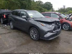 5TDFZRBH2MS135927 2021 TOYOTA HIGHLANDER