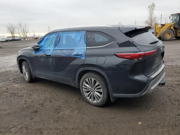 5TDFZRBH2MS159788 2021 TOYOTA HIGHLANDER - Image 2
