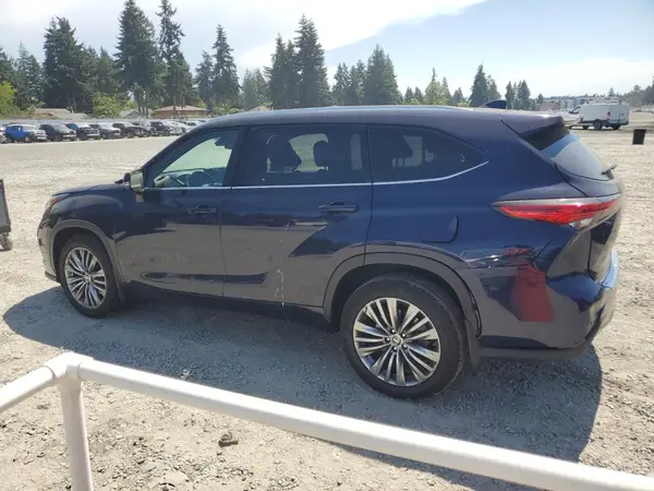 5TDFZRBH2NS161705 2022 TOYOTA HIGHLANDER - Image 2