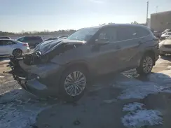 5TDFZRBH2NS170551 2022 TOYOTA HIGHLANDER