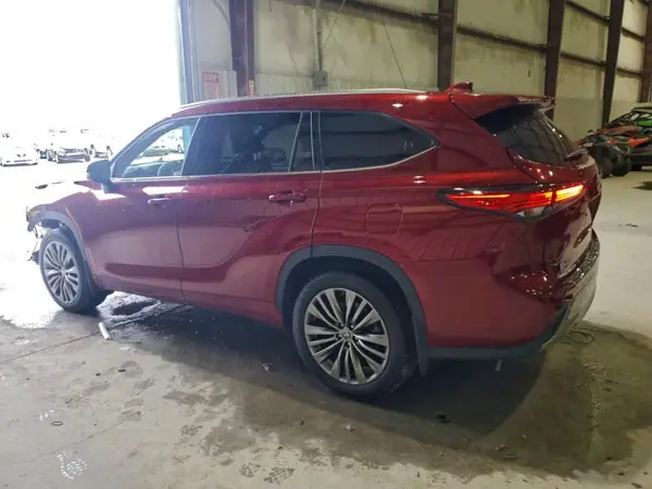 5TDFZRBH2NS179475 2022 TOYOTA HIGHLANDER - Image 2