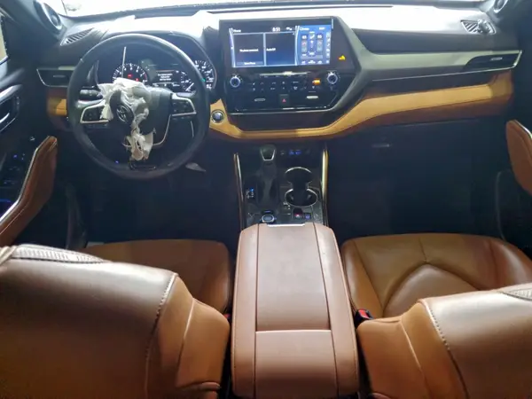 5TDFZRBH2NS179475 2022 TOYOTA HIGHLANDER - Image 8