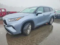 5TDFZRBH2NS179668 2022 TOYOTA HIGHLANDER