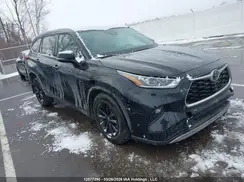 5TDFZRBH2NS187589 2022 TOYOTA HIGHLANDER