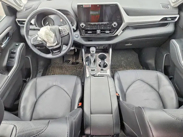 5TDFZRBH2NS214743 2022 TOYOTA HIGHLANDER - Image 8