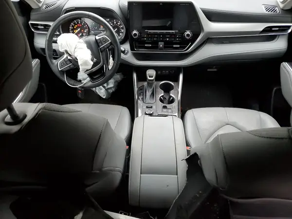 5TDFZRBH2NS219473 2022 TOYOTA HIGHLANDER - Image 8