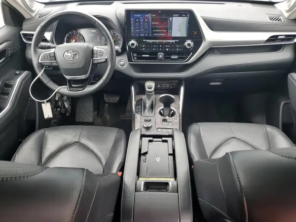 5TDFZRBH2NS246933 2022 TOYOTA HIGHLANDER - Image 8