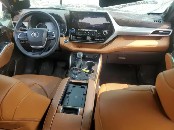5TDFZRBH2NS257673 2022 TOYOTA HIGHLANDER - Image 8