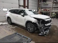 5TDFZRBH3LS045720 2020 TOYOTA HIGHLANDER