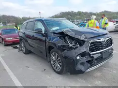 5TDFZRBH3MS065631 2021 TOYOTA HIGHLANDER