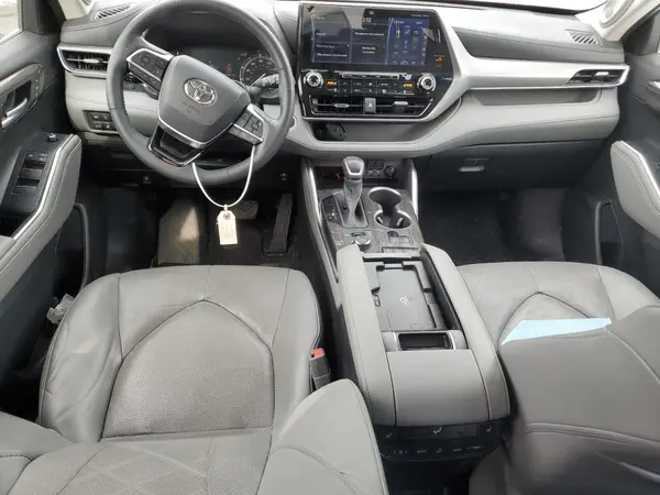 5TDFZRBH3MS097446 2021 TOYOTA HIGHLANDER - Image 8