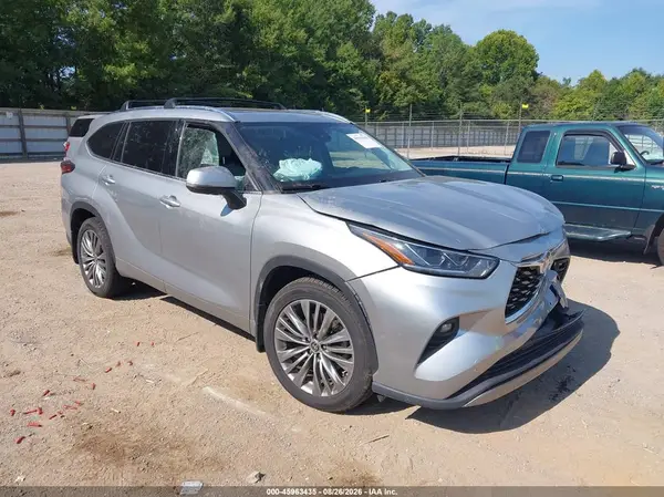 5TDFZRBH3MS110034 2021 TOYOTA HIGHLANDER - Image 1
