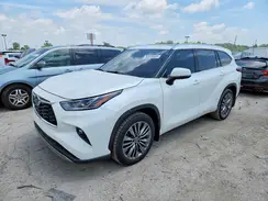 5TDFZRBH3MS135743 2021 TOYOTA HIGHLANDER