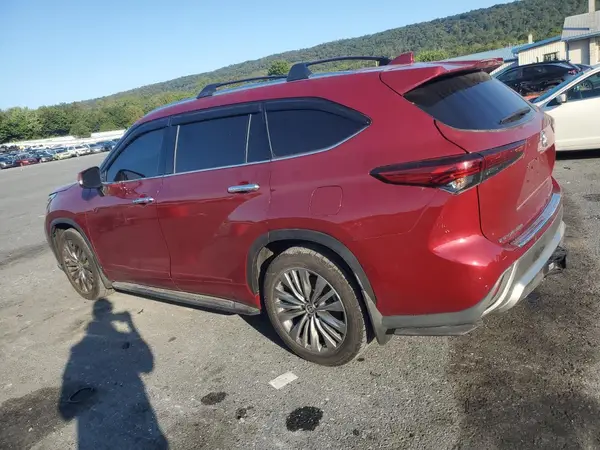 5TDFZRBH3MS151859 2021 TOYOTA HIGHLANDER - Image 2