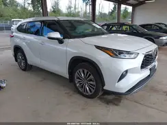 5TDFZRBH3NS172163 2022 TOYOTA HIGHLANDER