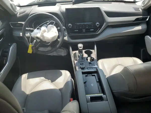 5TDFZRBH3NS188282 2022 TOYOTA HIGHLANDER - Image 8
