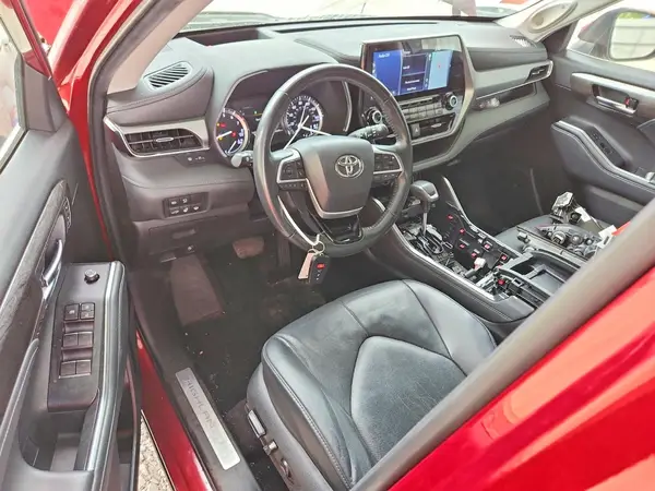 5TDFZRBH3NS212967 2022 TOYOTA HIGHLANDER - Image 8