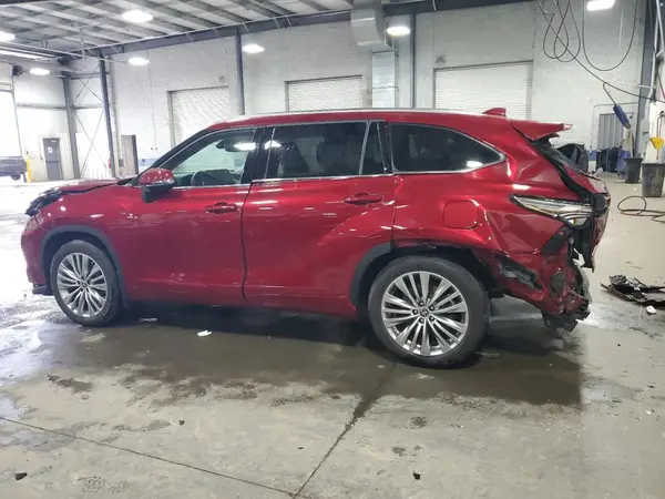 5TDFZRBH3NS220082 2022 TOYOTA HIGHLANDER - Image 2