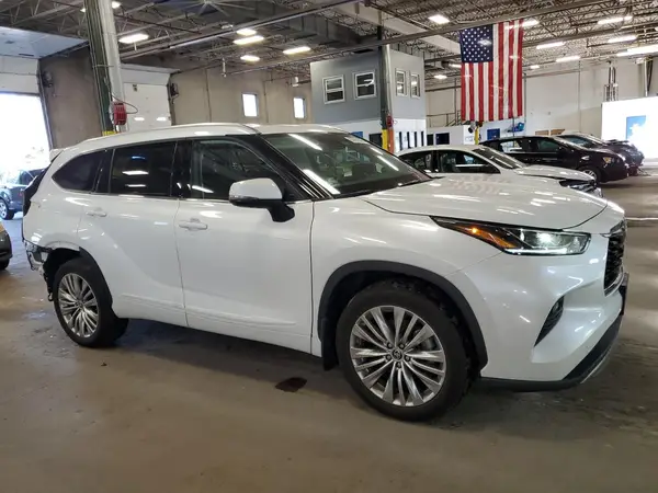 2022 TOYOTA HIGHLANDER COPART lot 83992805 auction photo 4