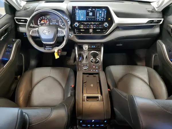5TDFZRBH3NS227341 2022 TOYOTA HIGHLANDER - Image 8