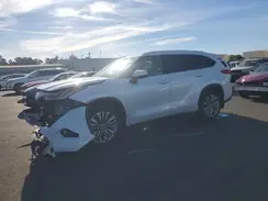 5TDFZRBH3NS227761 2022 TOYOTA HIGHLANDER